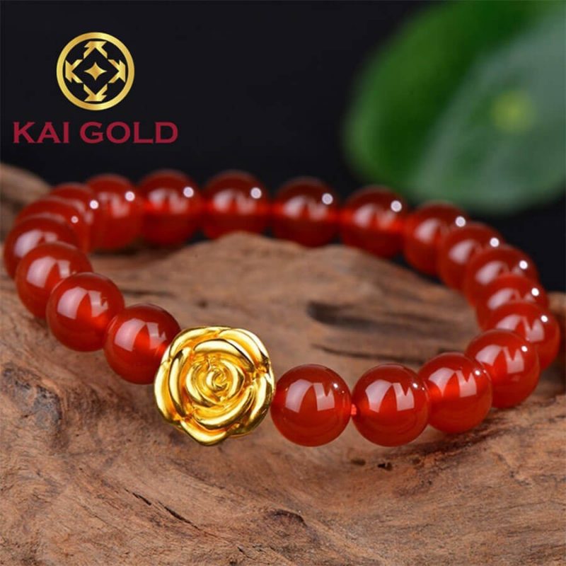 Su Ket Hop Hoan Hao Cua Charm Vang Va Vong Tay Da Phong Thuy 1