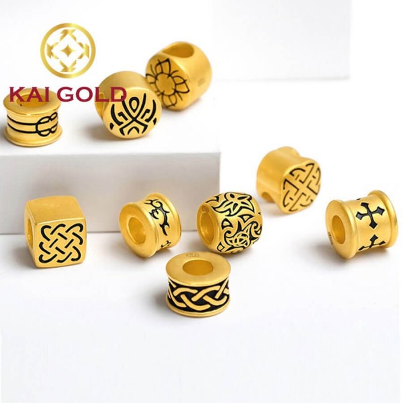 Su Ket Hop Hoan Hao Cua Charm Vang Va Vong Tay Da Phong Thuy 2