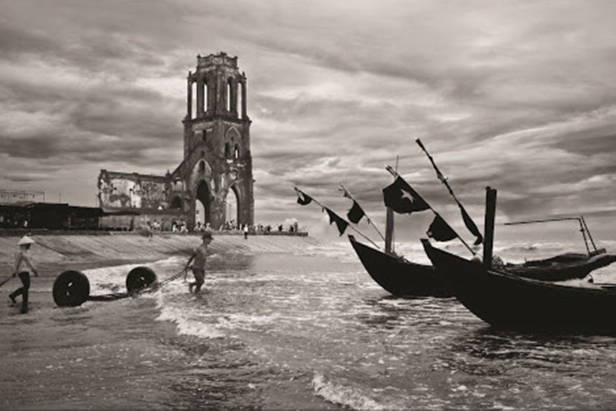 Nhung Buc Tranh Trang Den