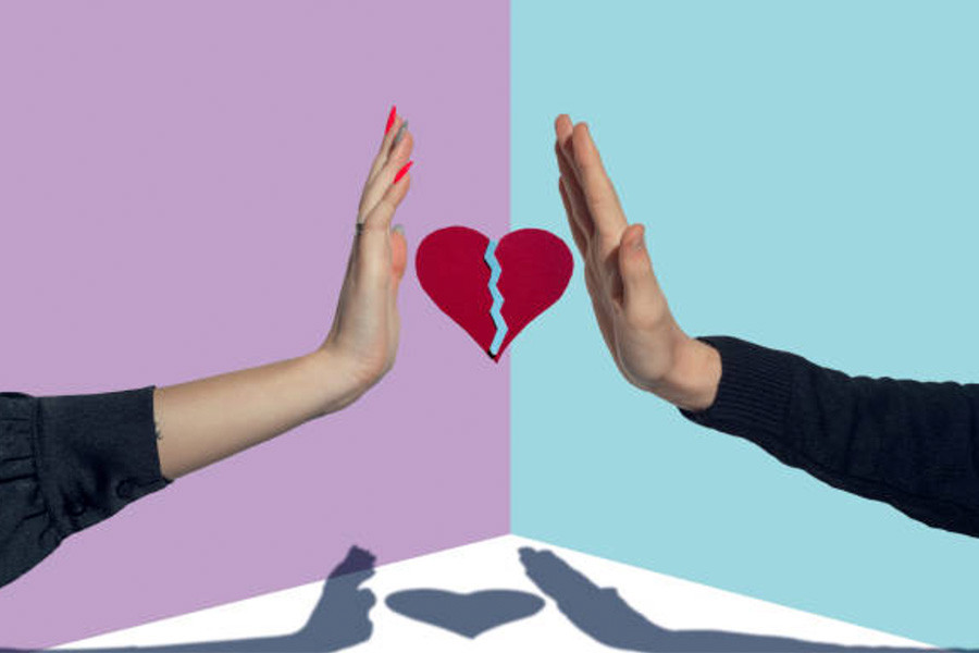 Cuoc Hon Nhan Bat Hanh Menh Nam Thien Khac Gia Xung