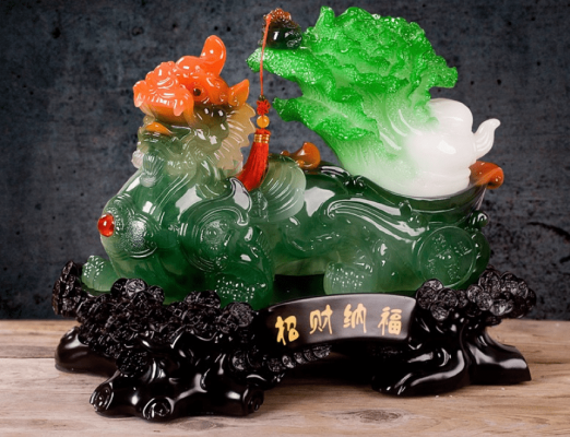 Ty Huu Phong Thuy 01 Min