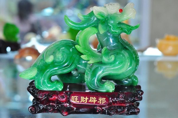 linh vật đặt trên xe ô tô