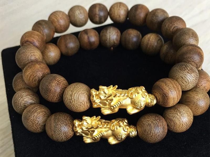 Nơi mua bán vòng trầm 108 hạt mix vàng, Tỳ Hưu chất lượng cao cấp