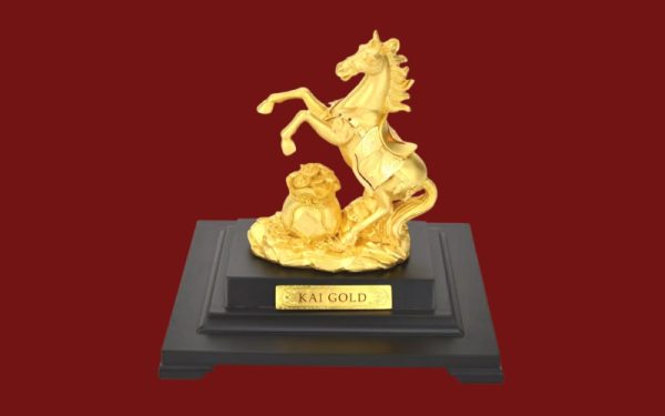 đặt tượng phong thủy - tượng ngựa vàng
